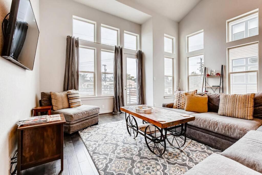 Fam Friendly 5 Bed Home Blocks To Pearl/Riverwalk! Сан Антонио Екстериор снимка