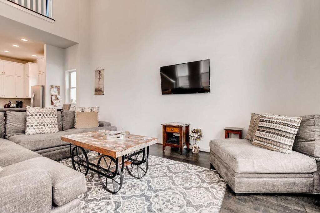 Fam Friendly 5 Bed Home Blocks To Pearl/Riverwalk! Сан Антонио Екстериор снимка